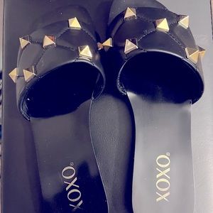 Xoxo Sandals